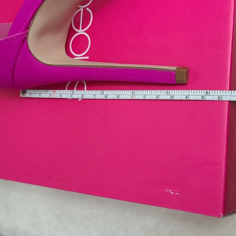 Women's Heeled Dress Sandals - Picture 13 of 13